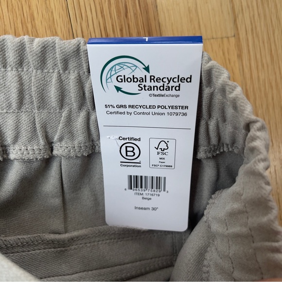 Mondetta Women's Pintuck Straight Leg Pants - Picture 3 of 8